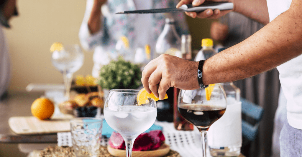 How to Throw an Apartment Warming Party Ariel